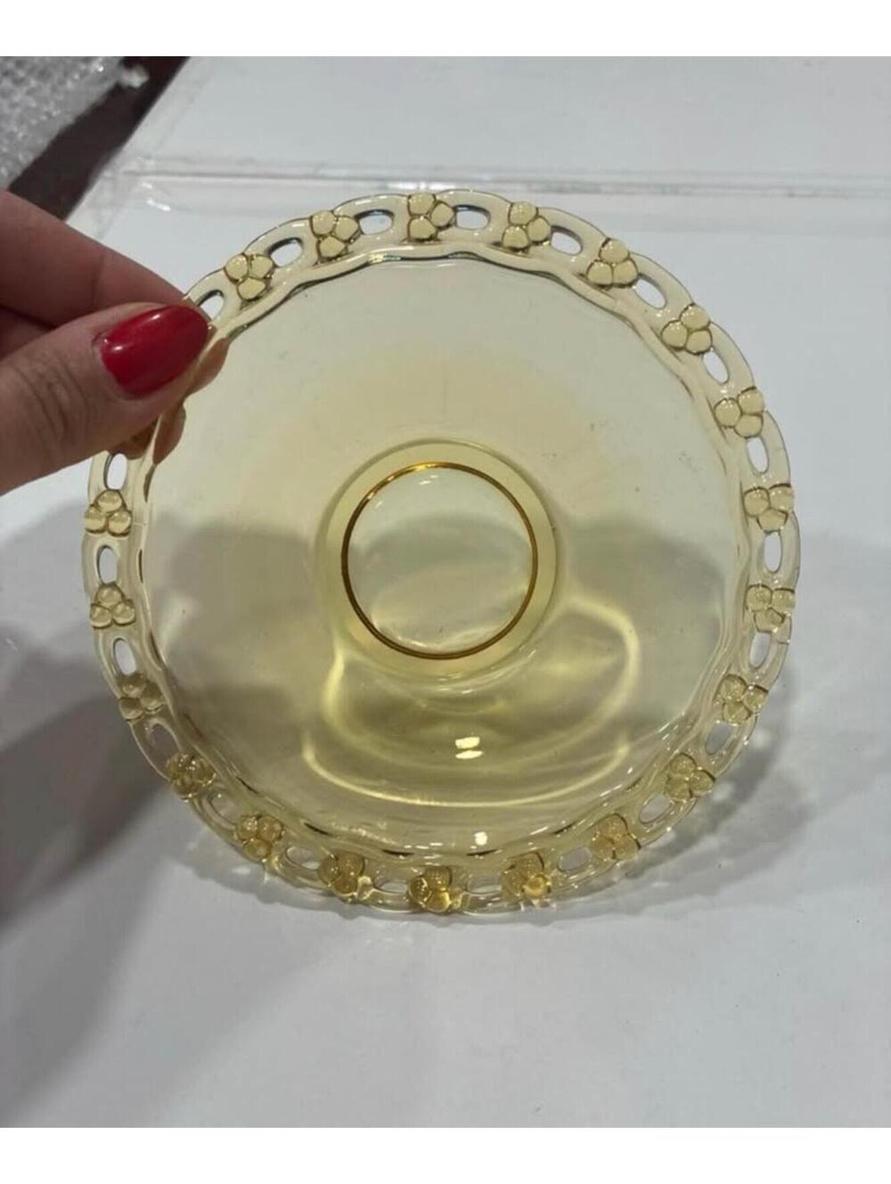 Vintage yellow depression glass